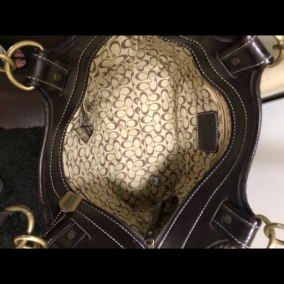 Purses - Picture 7 of 9